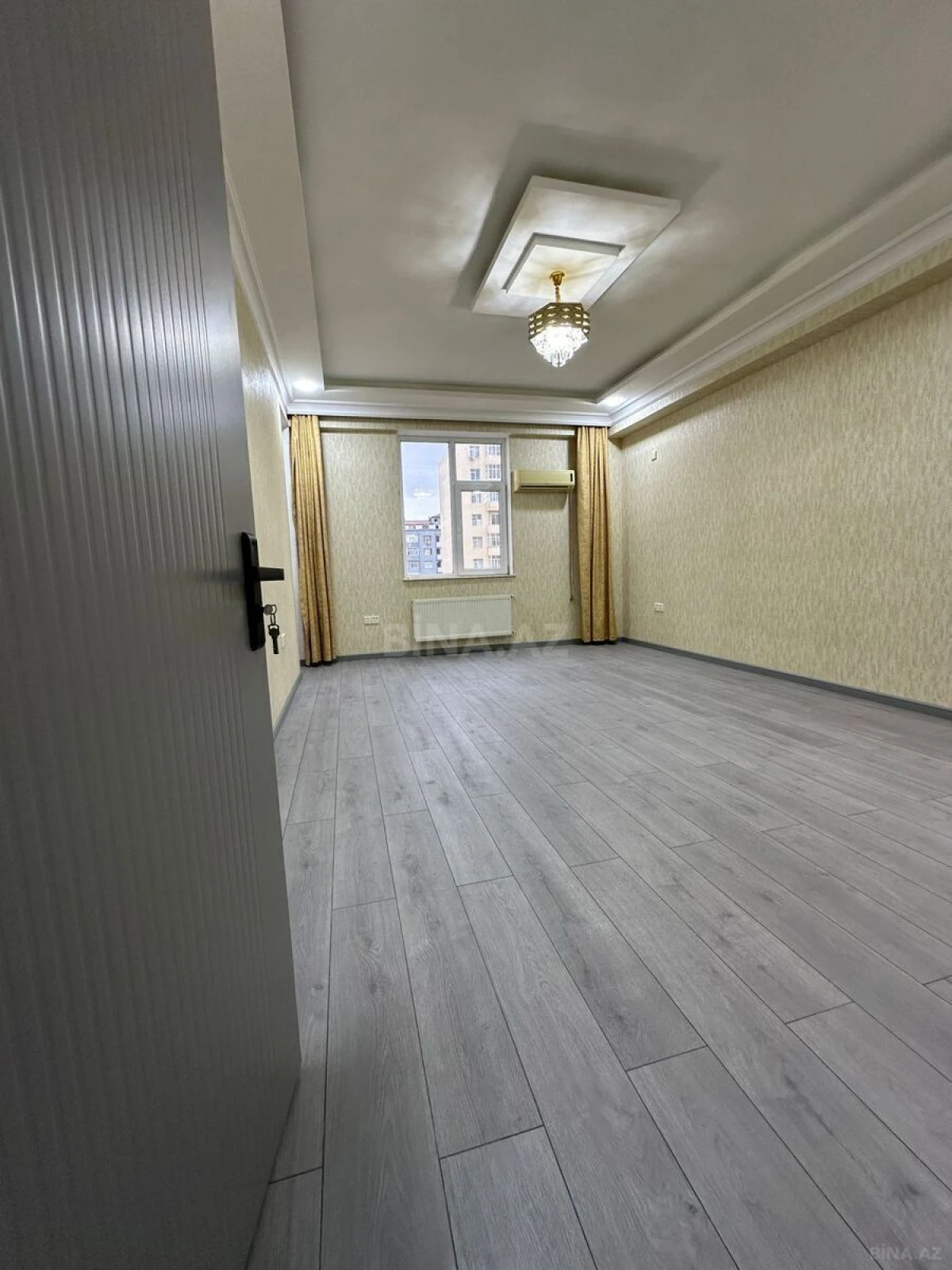 Satılır 3 otaqlı mənzil 90 m²