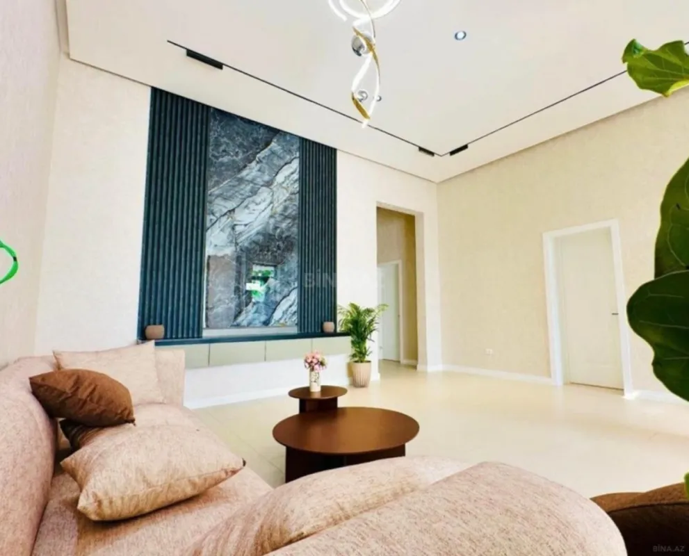 Kirayə verilir 4 otaqlı həyət evi 200 m²
