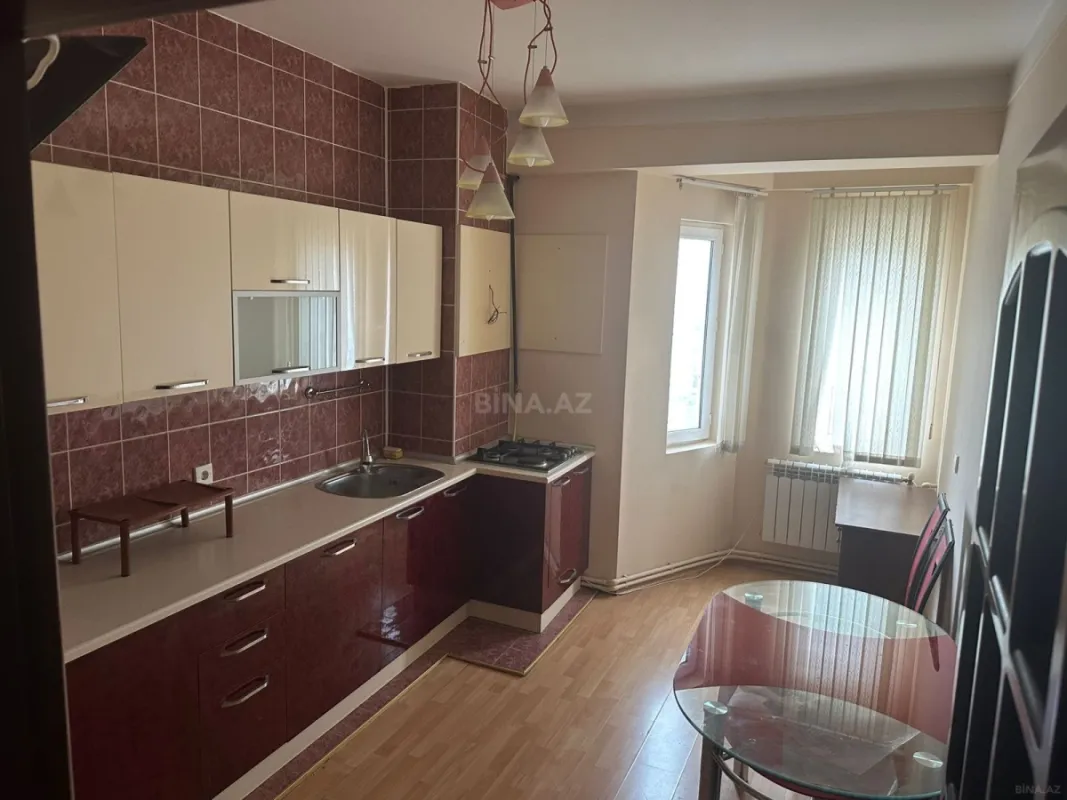 Kirayə verilir 2 otaqlı mənzil 80 m²