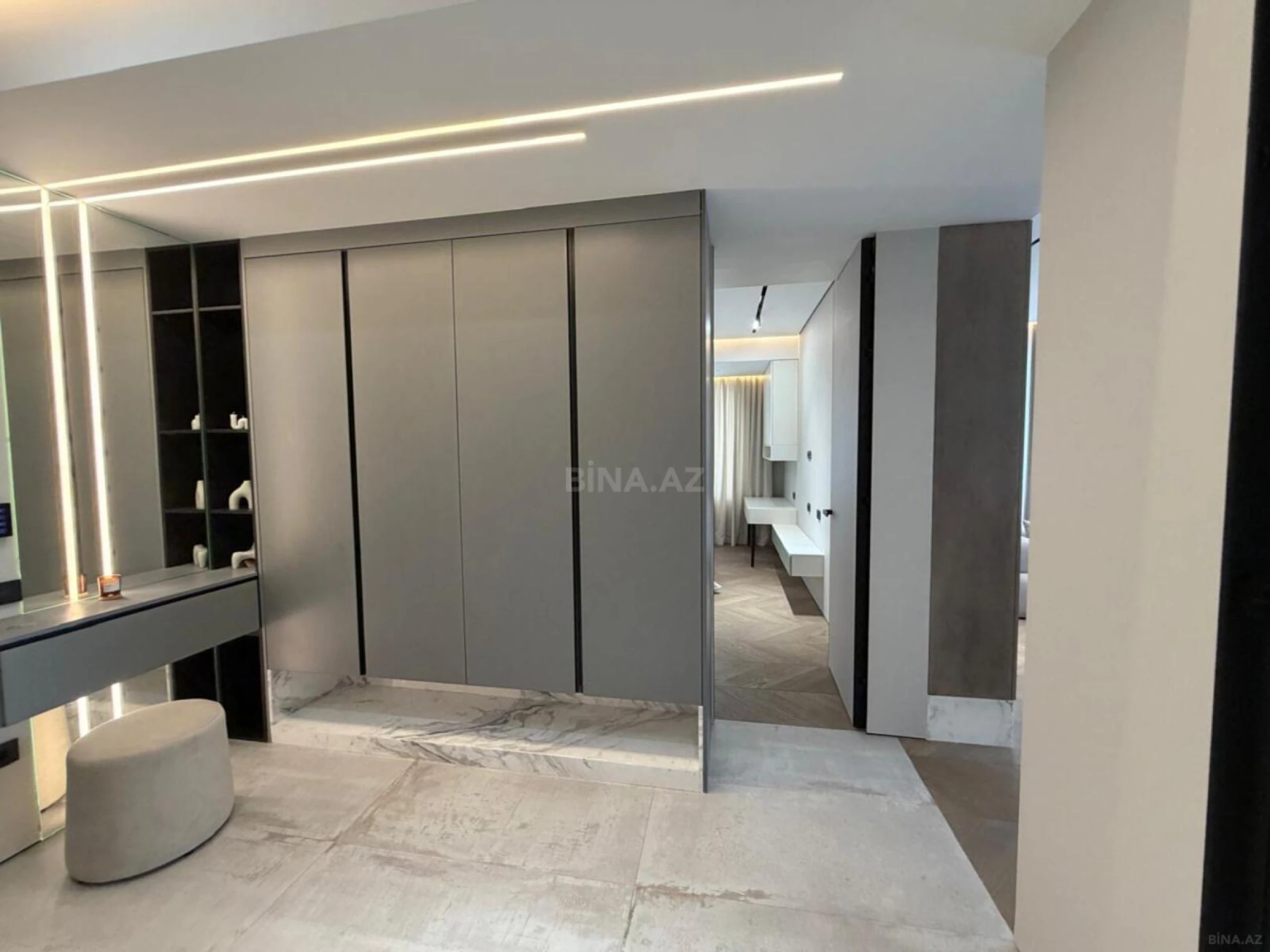 Kirayə verilir 3 otaqlı mənzil 140 m²