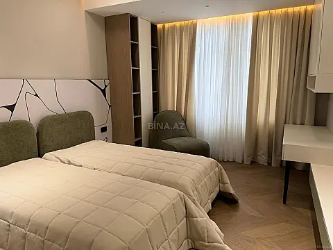 Kirayə verilir 3 otaqlı mənzil 140 m²