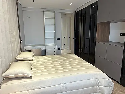 Kirayə verilir 3 otaqlı mənzil 140 m²