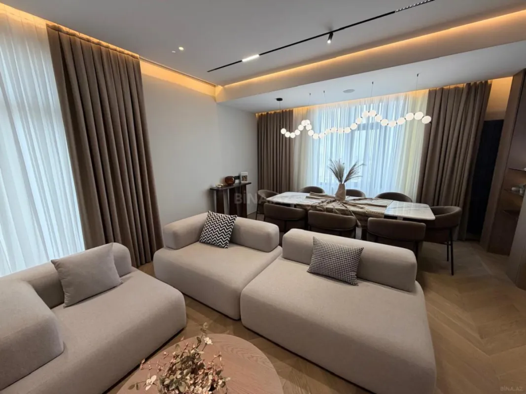 Kirayə verilir 3 otaqlı mənzil 140 m²