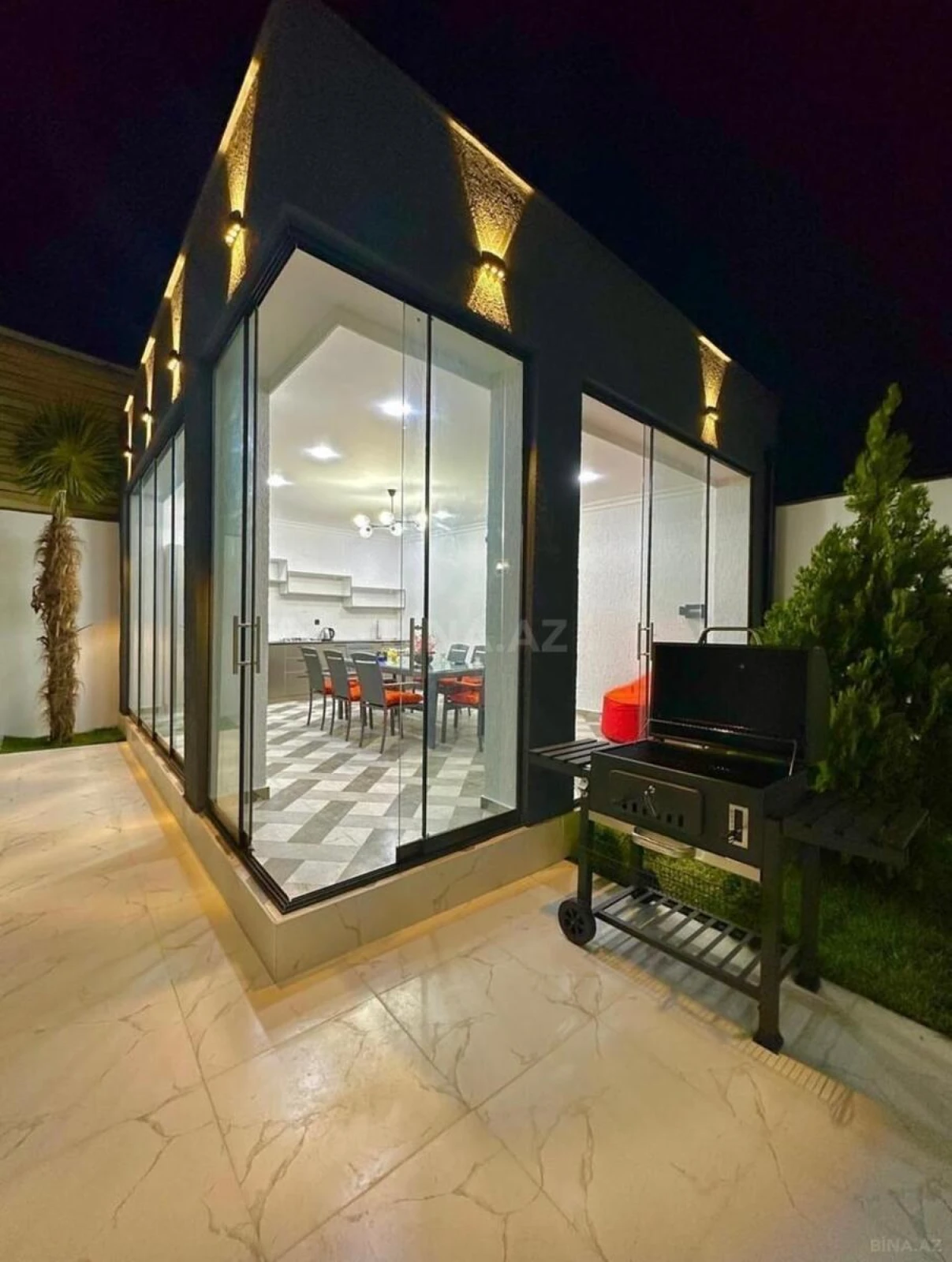 Kirayə verilir 4 otaqlı həyət evi 300 m²