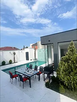 Kirayə verilir 4 otaqlı həyət evi 300 m²