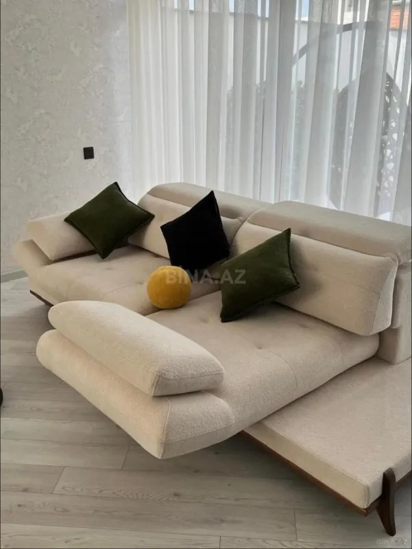 Kirayə verilir 4 otaqlı həyət evi 300 m²