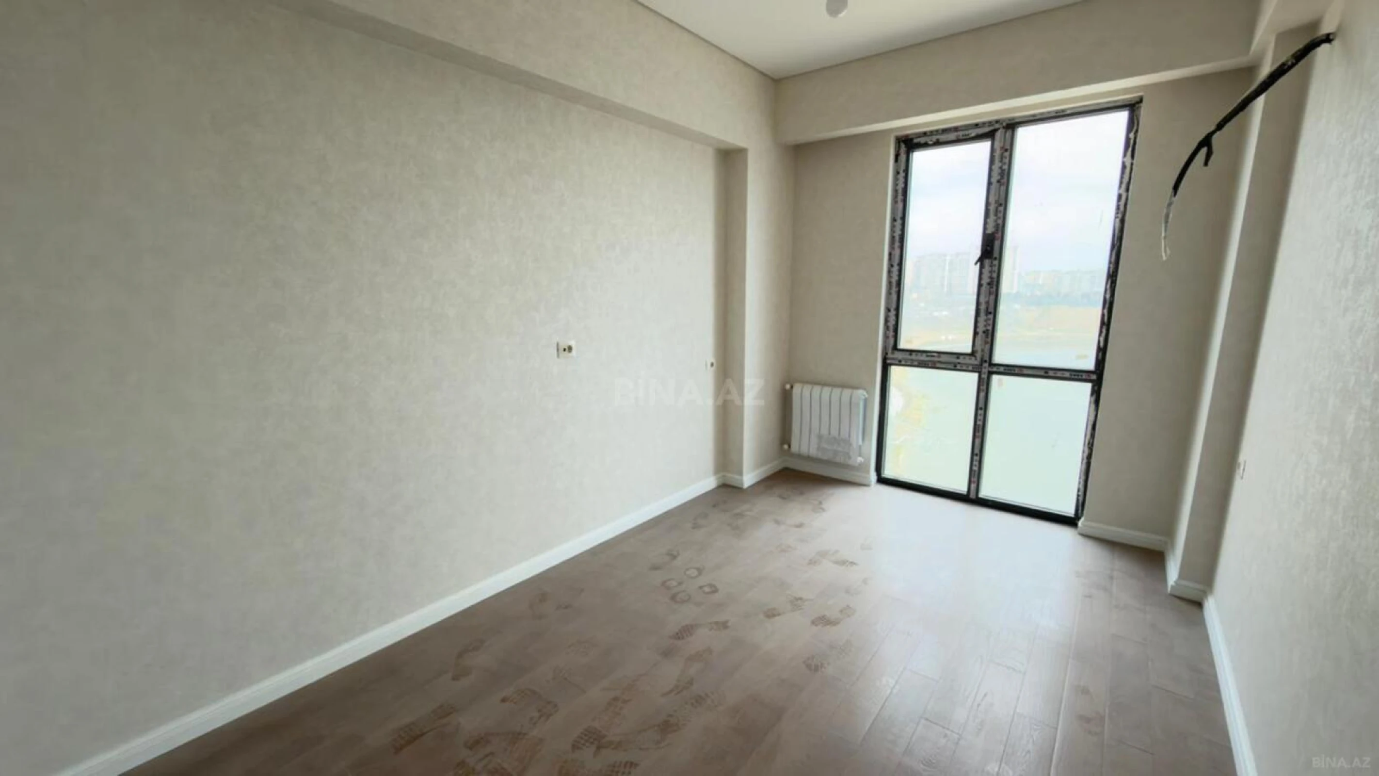 Satılır 3 otaqlı mənzil 71 m²
