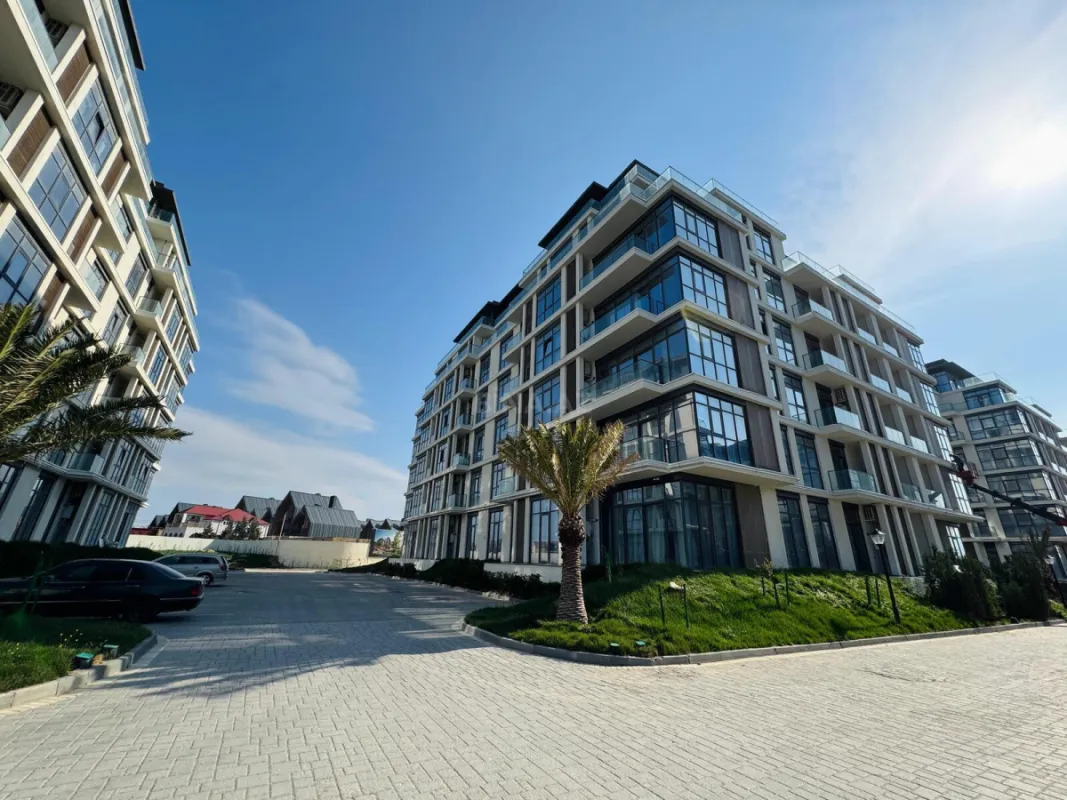 Satılır 2 otaqlı mənzil 72 m²