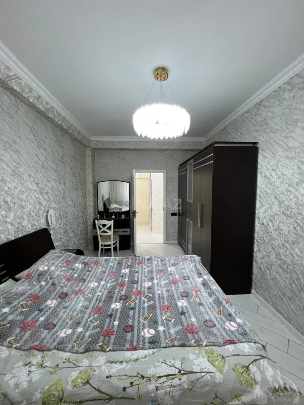 Satılır 2 otaqlı mənzil 62 m²