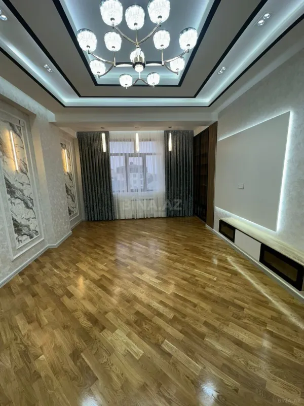 Satılır 3 otaqlı mənzil 120 m²