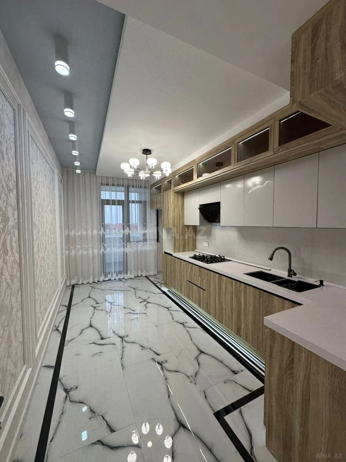 Satılır 3 otaqlı mənzil 120 m²