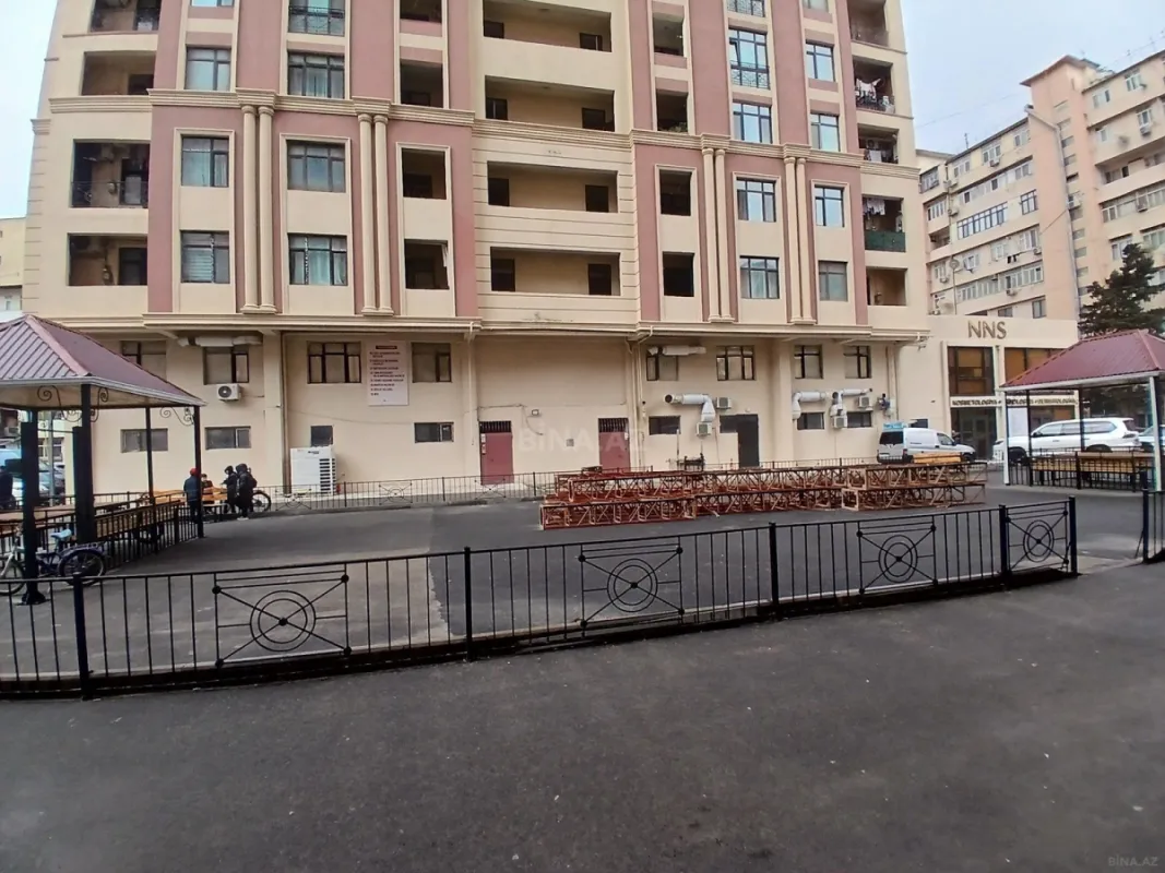 Satılır 2 otaqlı mənzil 75 m²