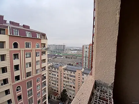 Satılır 2 otaqlı mənzil 75 m²