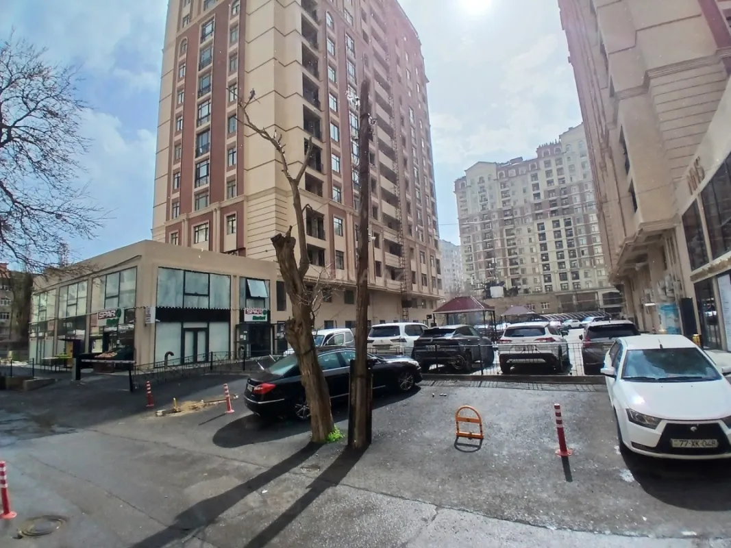 Satılır 2 otaqlı mənzil 75 m²