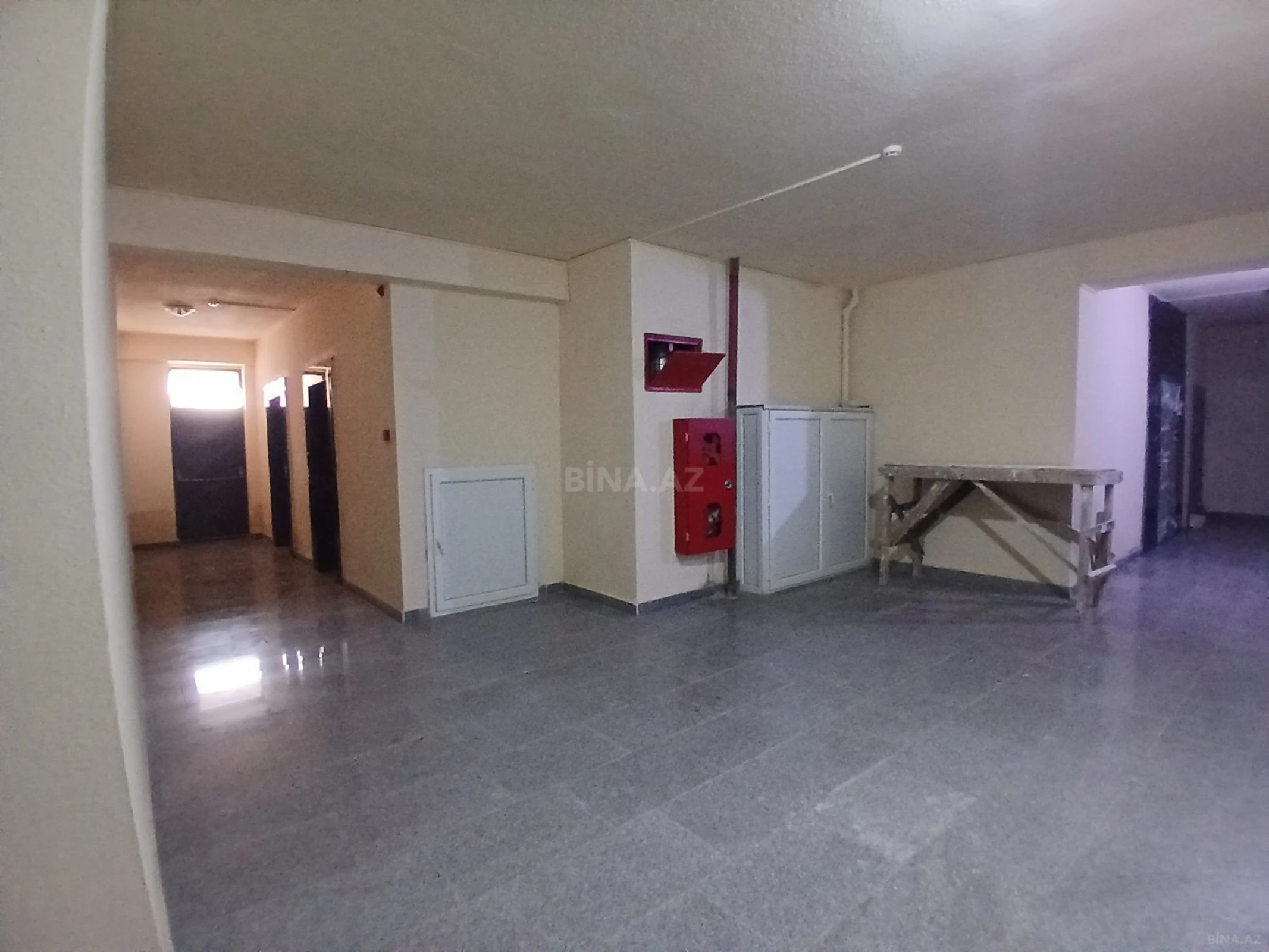 Satılır 2 otaqlı mənzil 75 m²