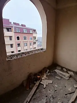 Satılır 2 otaqlı mənzil 75 m²