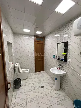 Kirayə verilir 5 otaqlı ofis 119 m²
