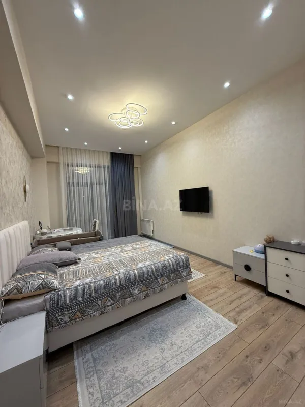 Kirayə verilir 2 otaqlı mənzil 100 m²