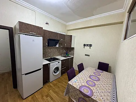 Kirayə verilir 2 otaqlı mənzil 50 m²