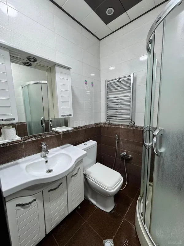 Kirayə verilir 2 otaqlı mənzil 86 m²