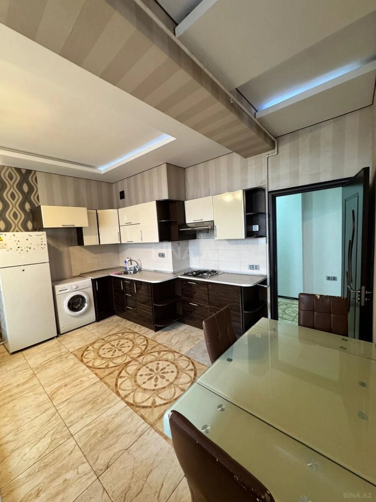 Kirayə verilir 2 otaqlı mənzil 86 m²