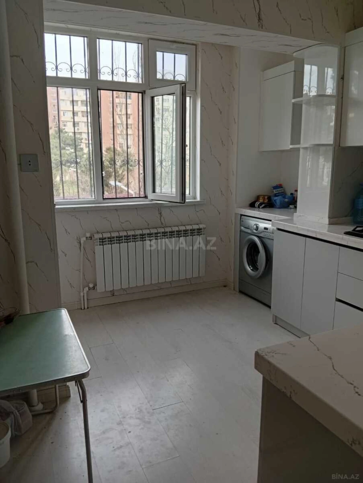 Satılır 3 otaqlı mənzil 90 m²