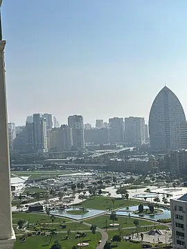 Satılır 4 otaqlı mənzil 219.6 m²