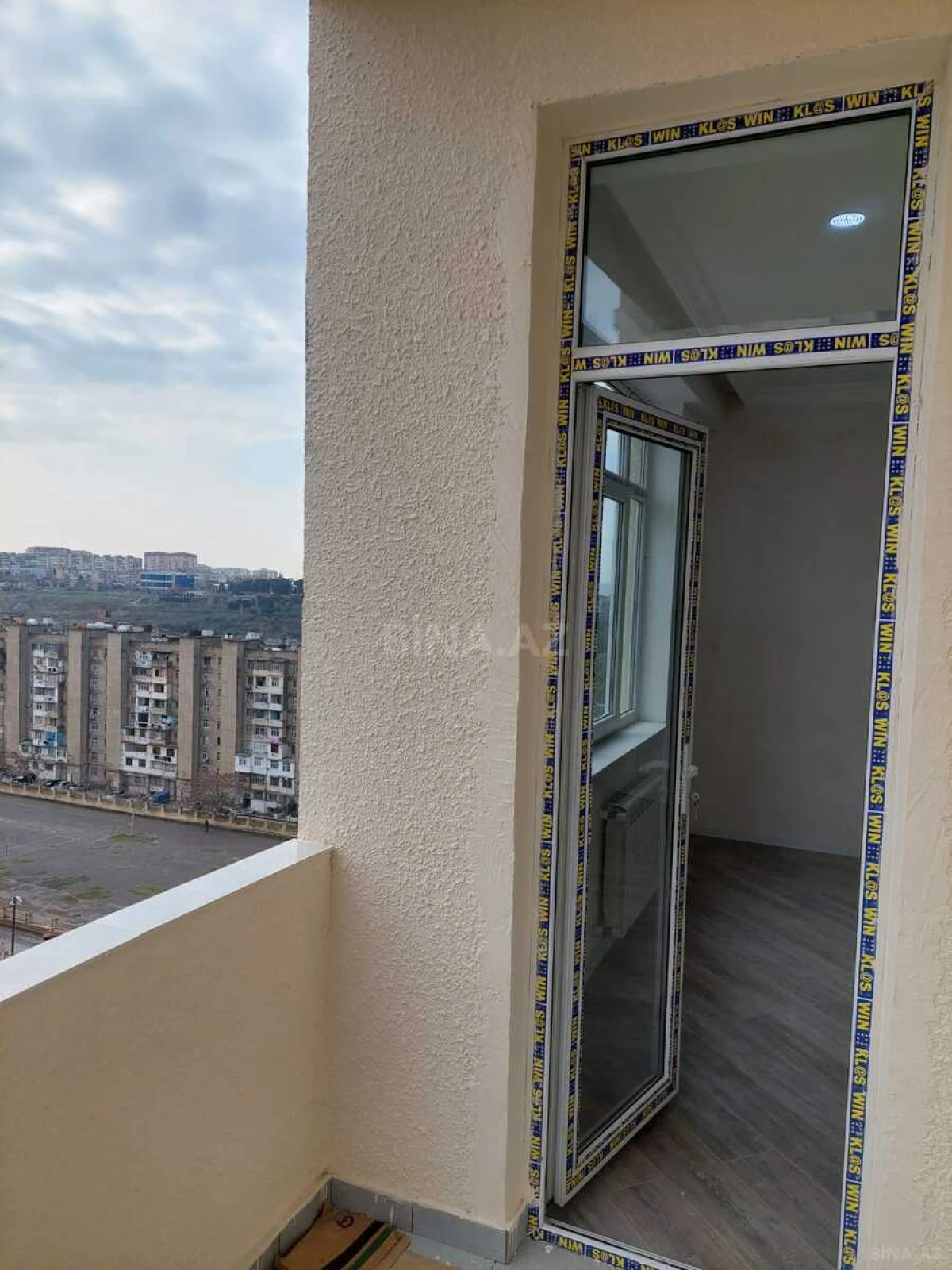 Satılır 3 otaqlı mənzil 115 m²