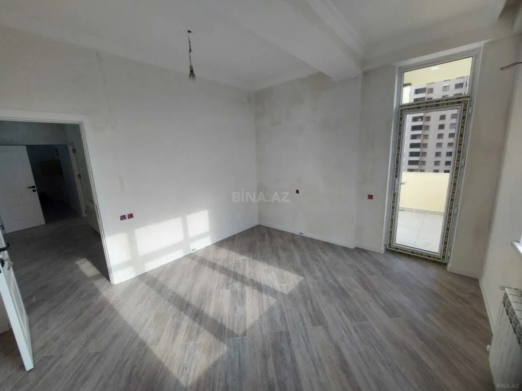 Satılır 3 otaqlı mənzil 115 m²