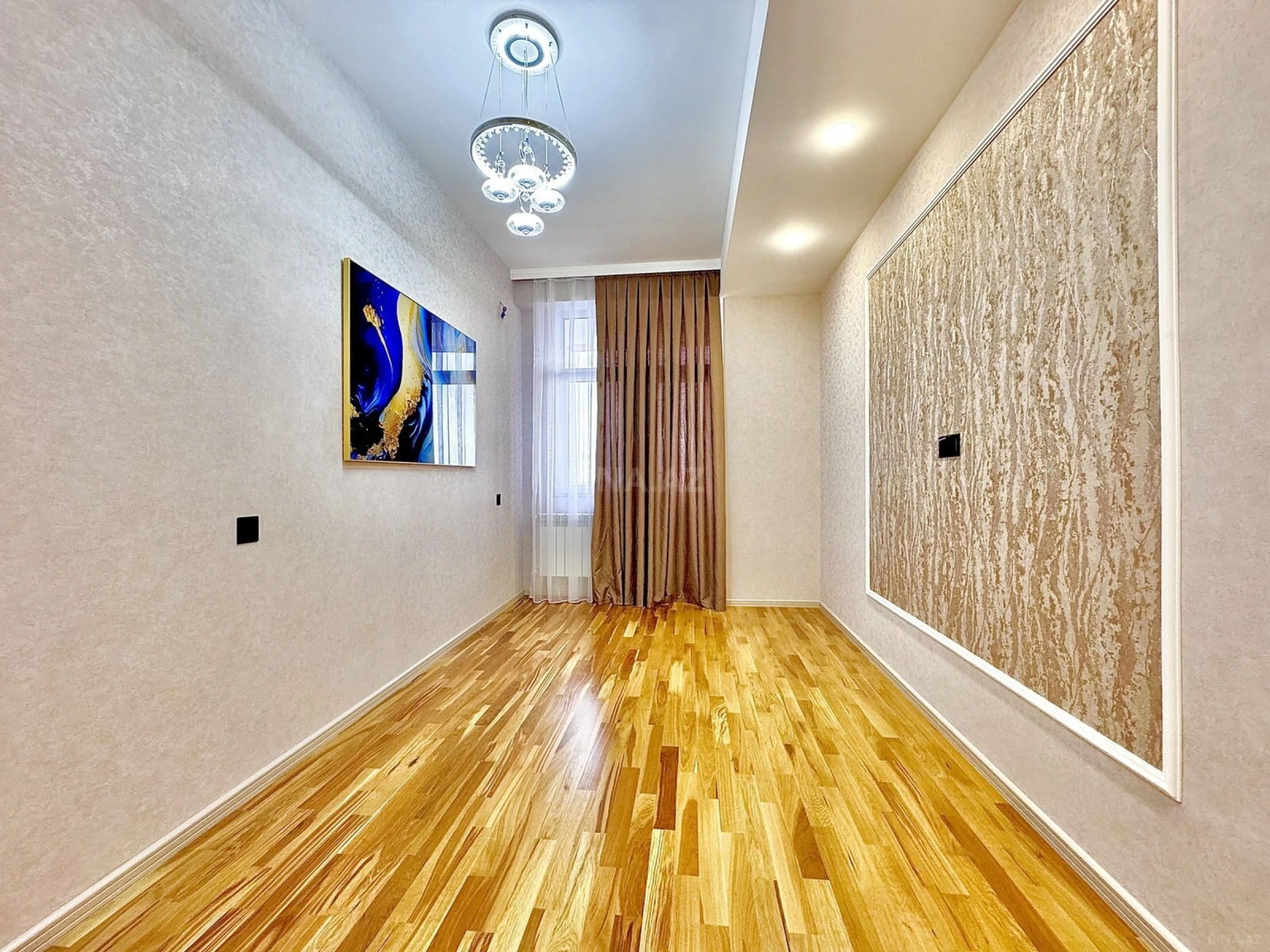 Satılır 2 otaqlı mənzil 90 m²