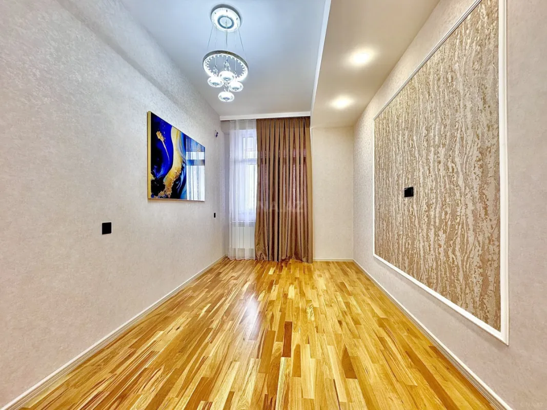Satılır 2 otaqlı mənzil 90 m²