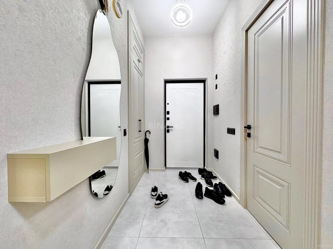 Satılır 2 otaqlı mənzil 90 m²