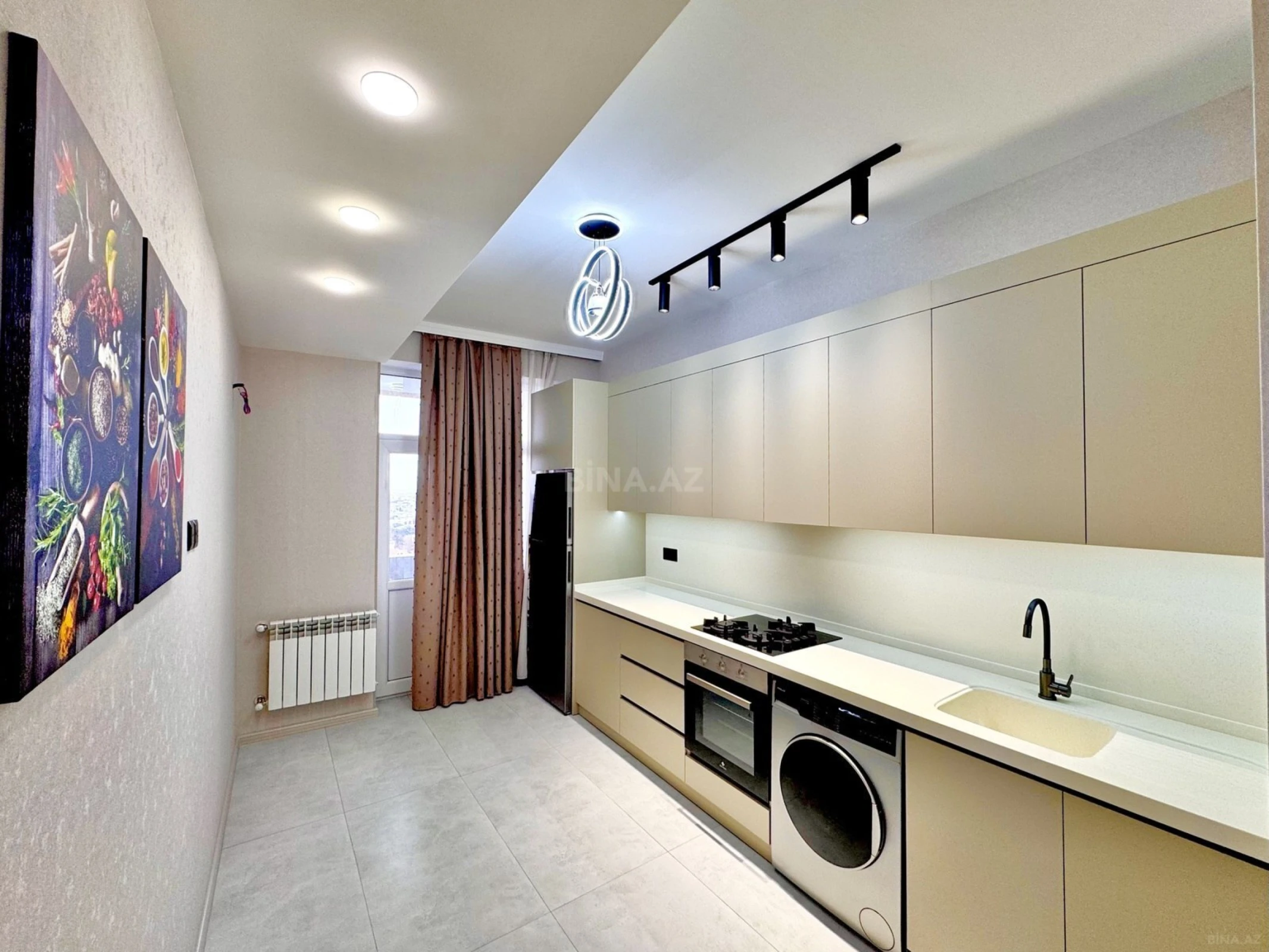 Satılır 2 otaqlı mənzil 90 m²