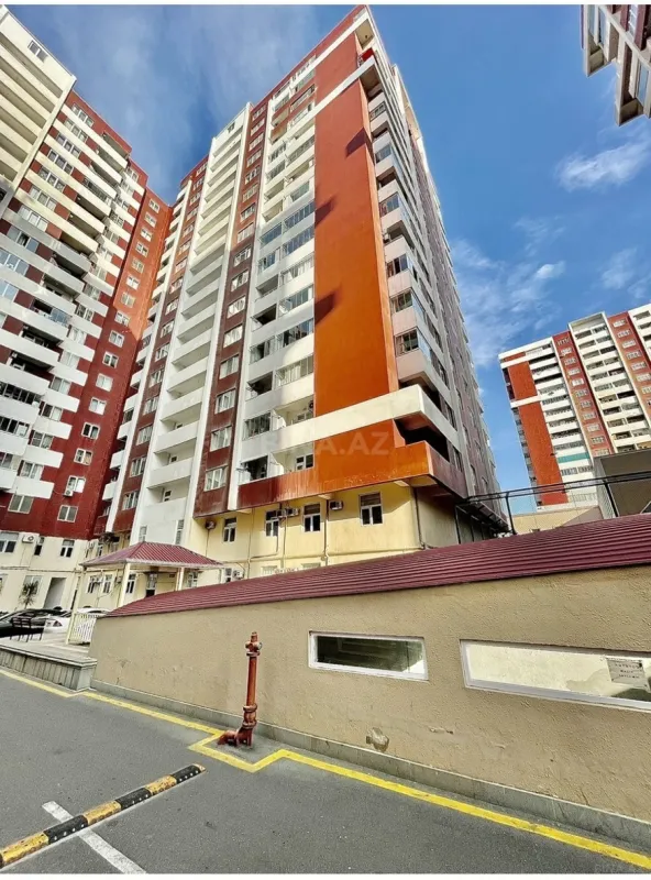 Satılır 2 otaqlı mənzil 90 m²