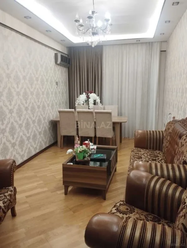 Kirayə verilir 2 otaqlı mənzil 60 m²
