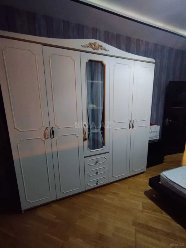 Kirayə verilir 2 otaqlı mənzil 60 m²