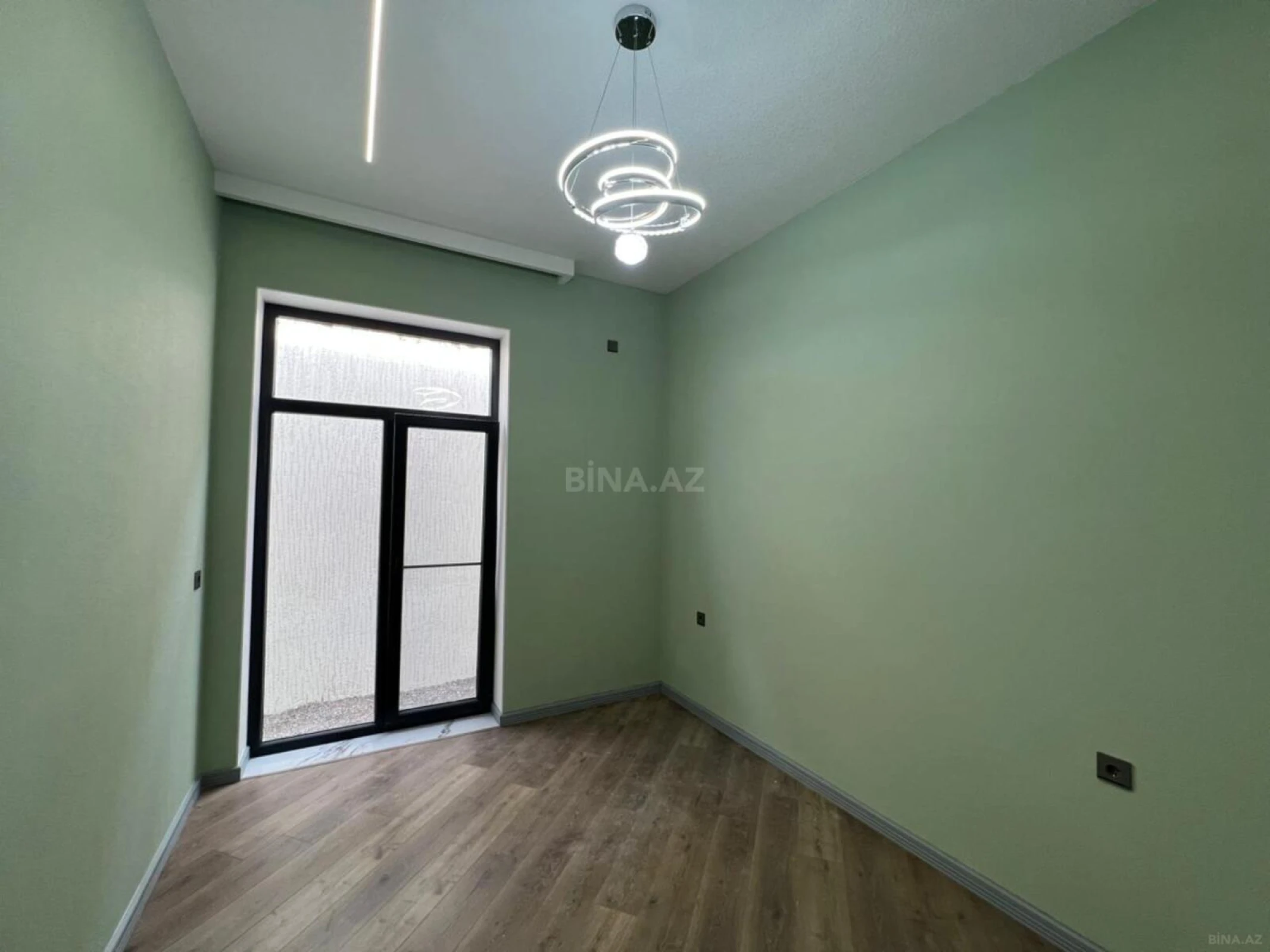 Satılır 4 otaqlı həyət evi 150 m²
