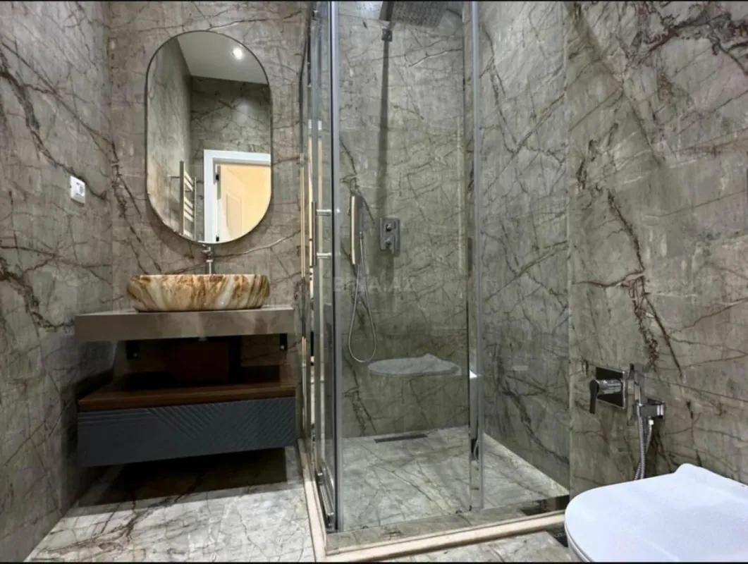 Kirayə verilir 5 otaqlı həyət evi 500 m²