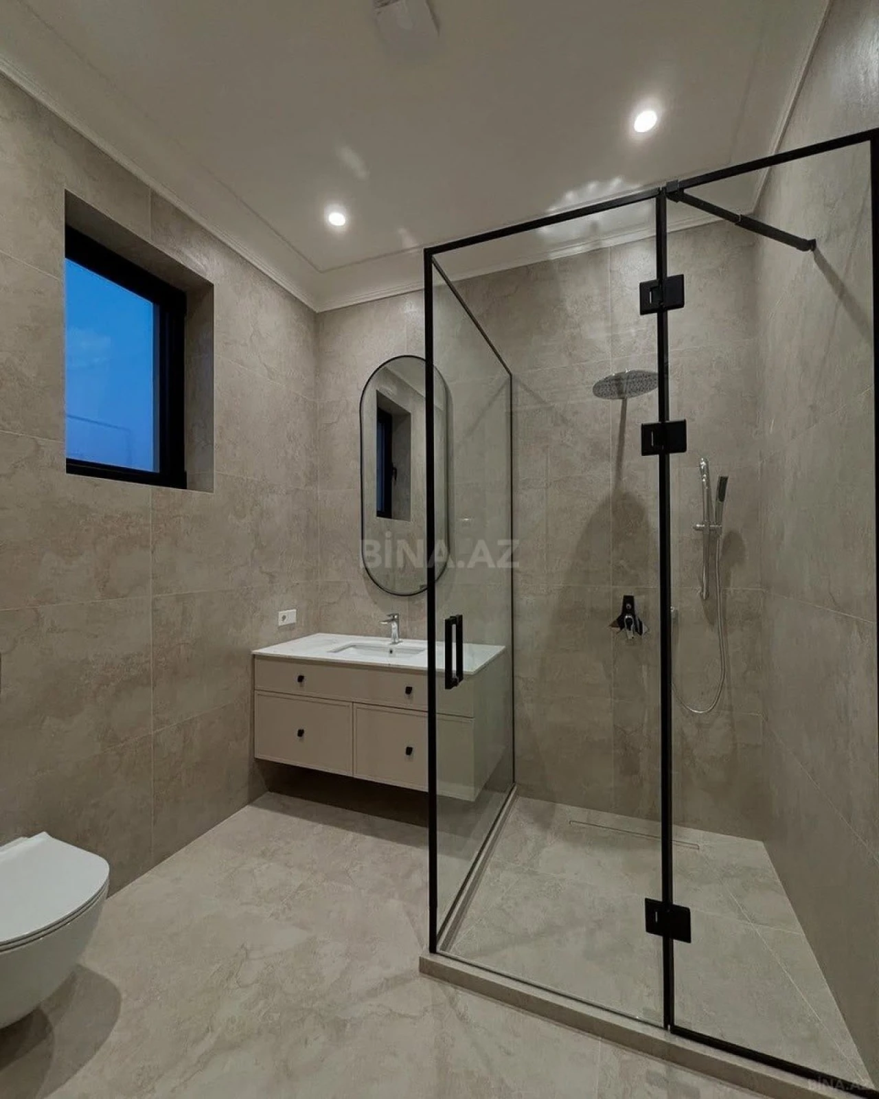 Kirayə verilir 5 otaqlı həyət evi 500 m²