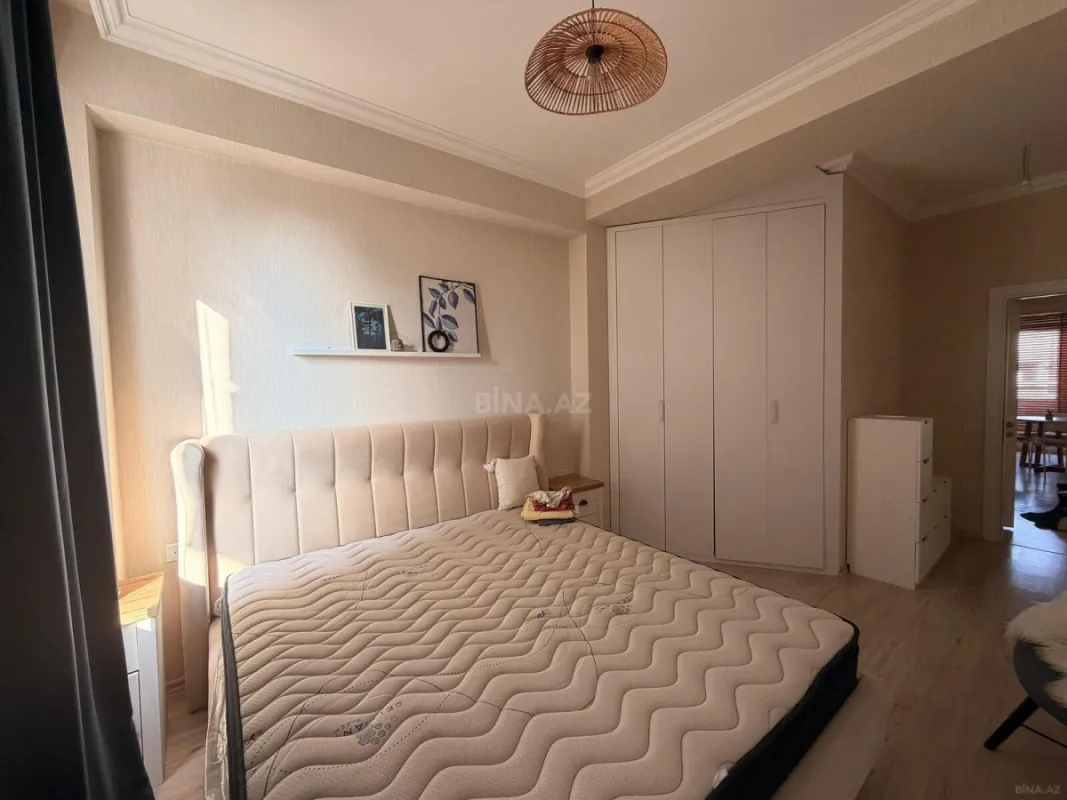 Satılır 3 otaqlı mənzil 95 m²