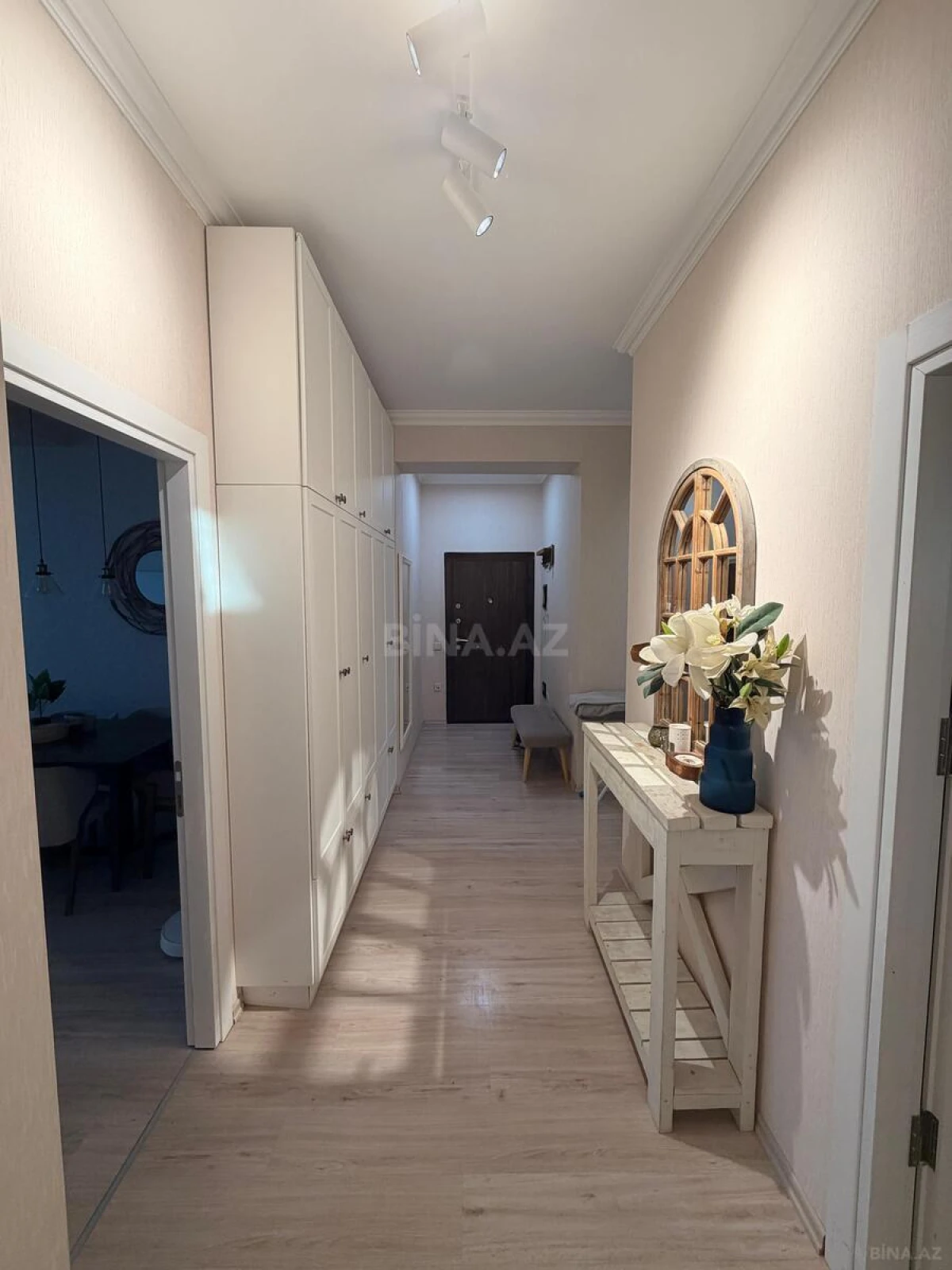 Satılır 3 otaqlı mənzil 95 m²