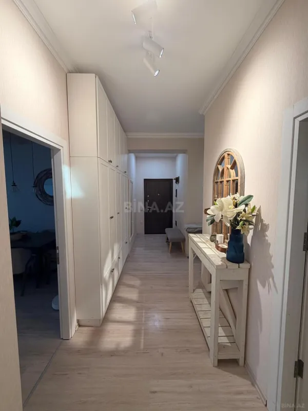 Satılır 3 otaqlı mənzil 95 m²