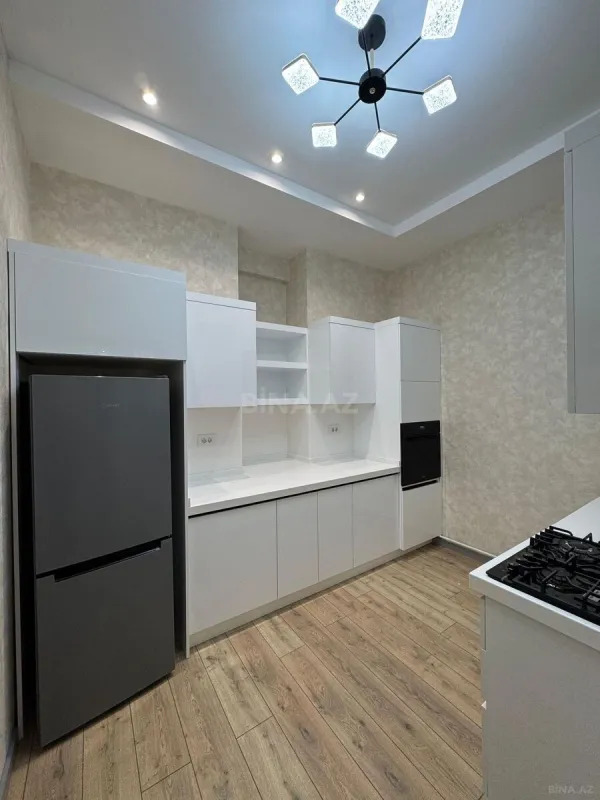 Kirayə verilir 2 otaqlı mənzil 90 m²