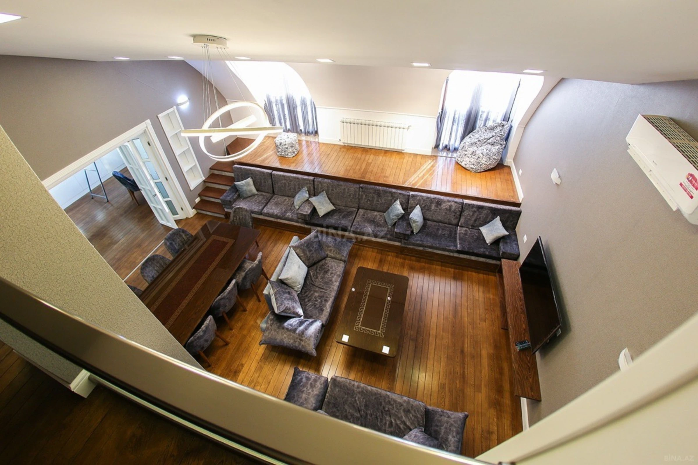 Satılır 6 otaqlı mənzil 280.5 m²