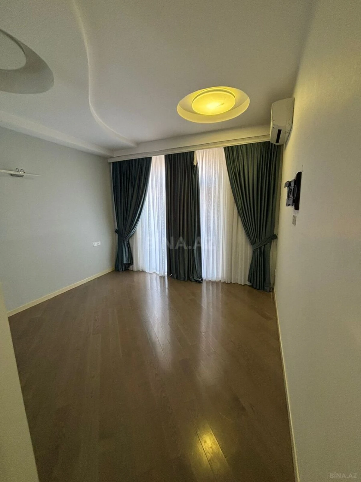 Kirayə verilir 3 otaqlı mənzil 110 m²