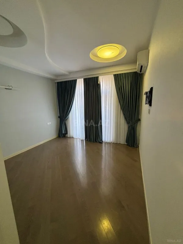 Kirayə verilir 3 otaqlı mənzil 110 m²