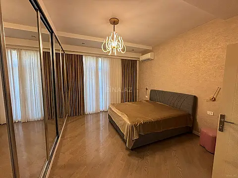 Kirayə verilir 3 otaqlı mənzil 110 m²