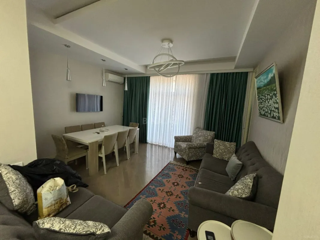Kirayə verilir 3 otaqlı mənzil 110 m²