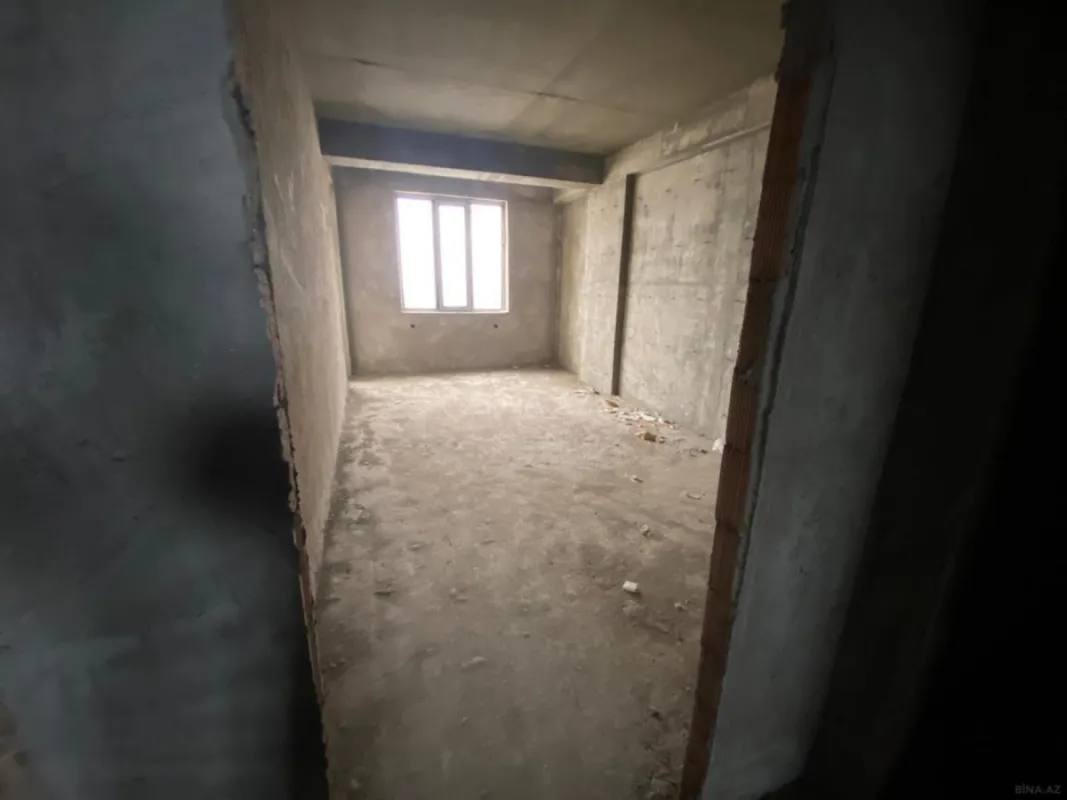 Satılır 3 otaqlı mənzil 133 m²