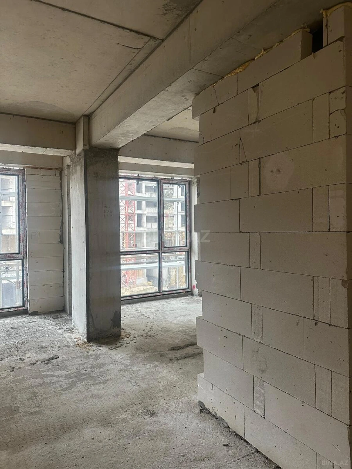 Satılır 3 otaqlı mənzil 103 m²